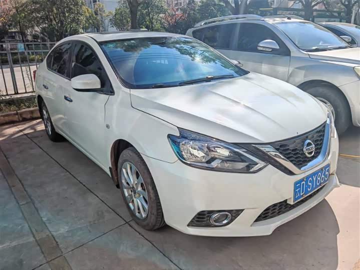 Фото 2 - Nissan Sylphy