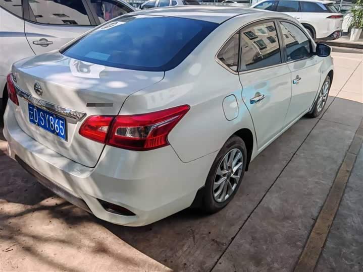Фото 3 - Nissan Sylphy