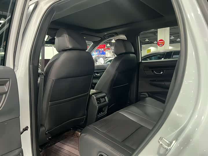 Фото 6 - Honda CR-V