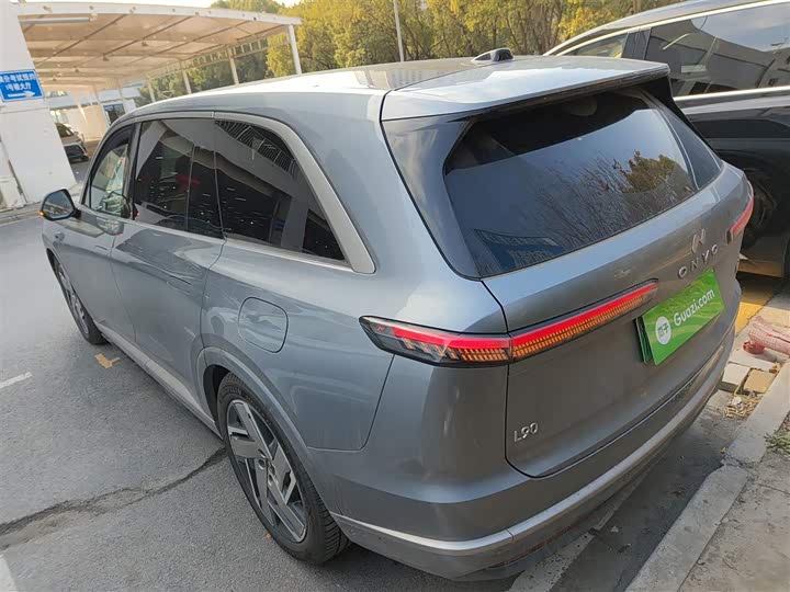 Фото 5 - Nio Onvo L90