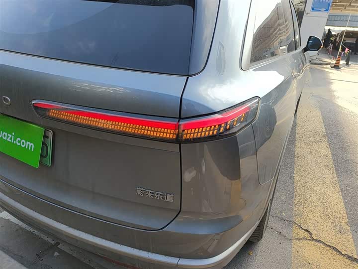 Фото 8 - Nio Onvo L90