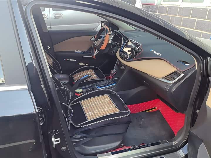 Фото 8 - Chevrolet Monza