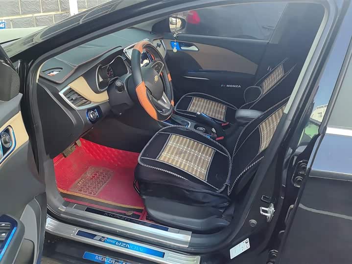 Фото 9 - Chevrolet Monza