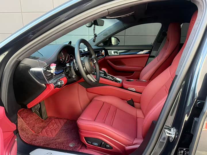 Фото 4 - Porsche Panamera