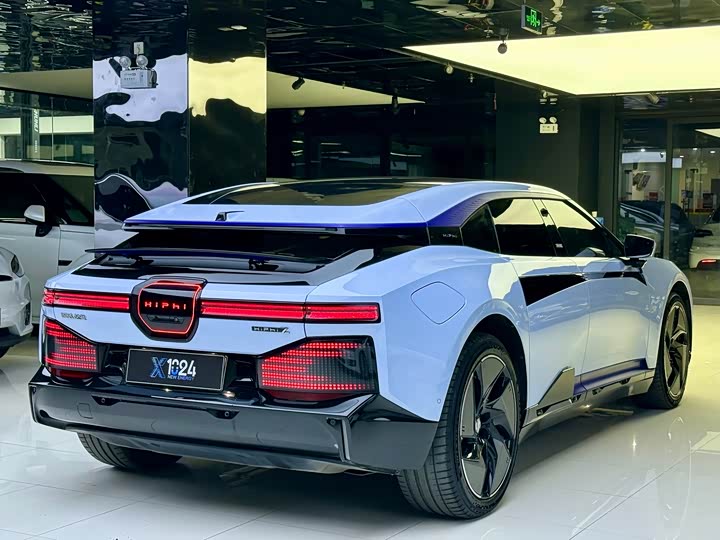 Фото 4 - HiPhi Z