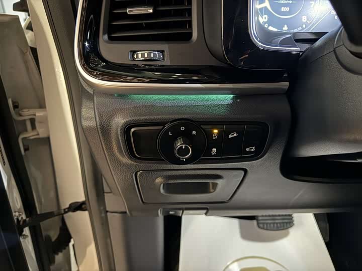 Фото 6 - GAC Trumpchi M8