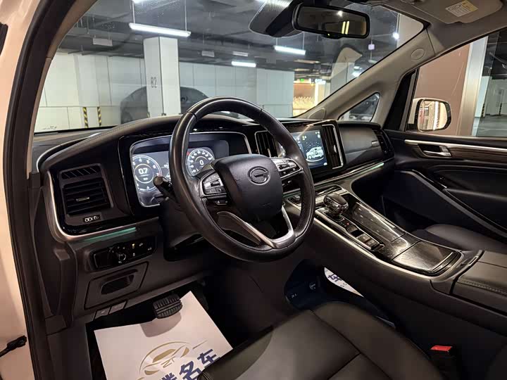 Фото 9 - GAC Trumpchi M8