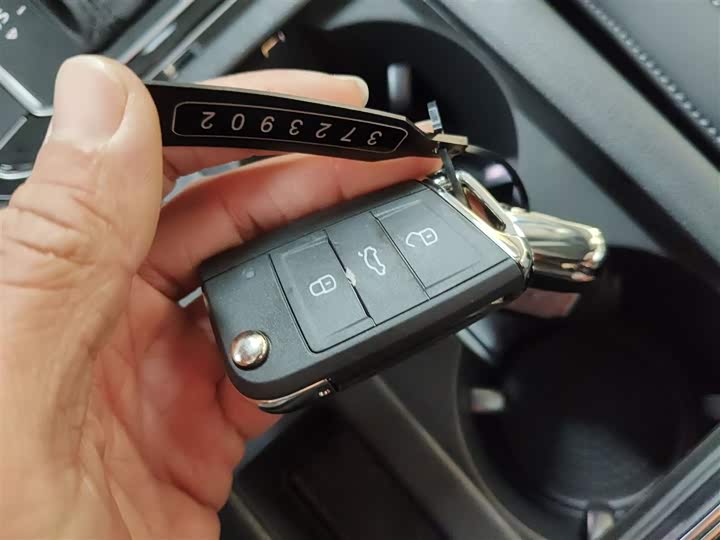 Фото 9 - Volkswagen CC