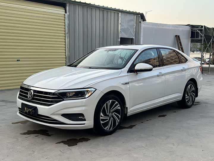 Фото 1 - Volkswagen Sagitar L