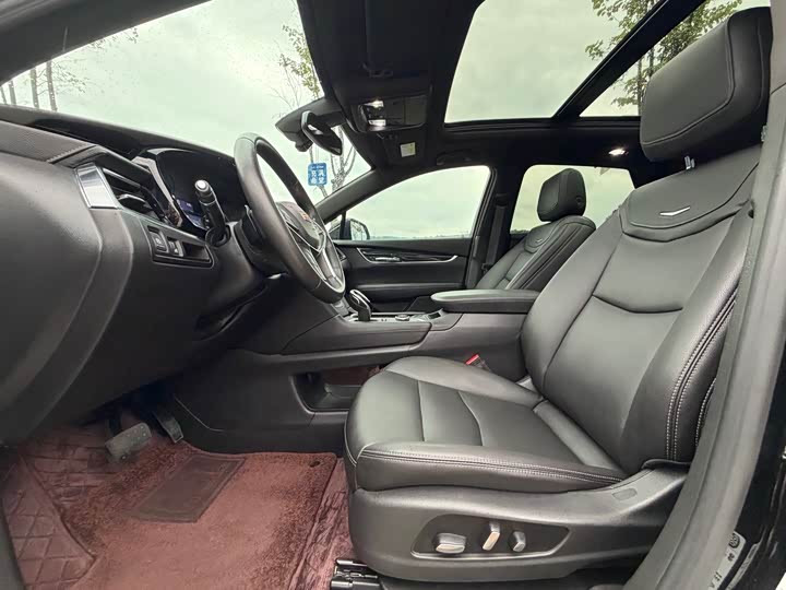 Фото 3 - Cadillac XT5