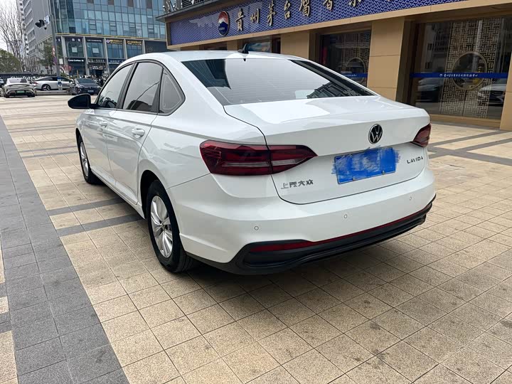 Фото 5 - Volkswagen Lavida