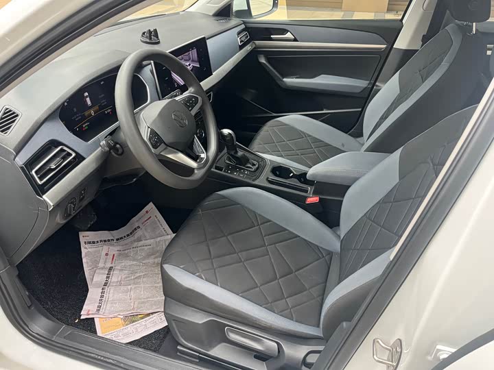 Фото 8 - Volkswagen Lavida