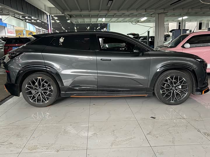 Фото 4 - Changan UNI-T