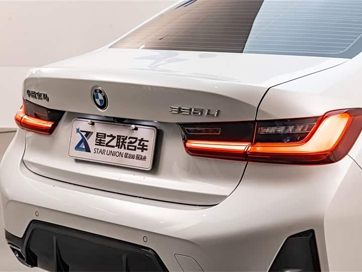 Фото 9 - BMW 3 Series