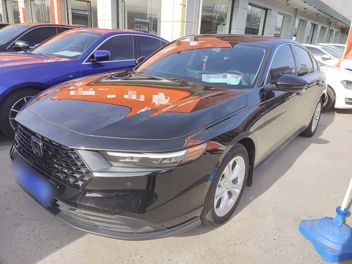 Фото 2 - Honda Accord