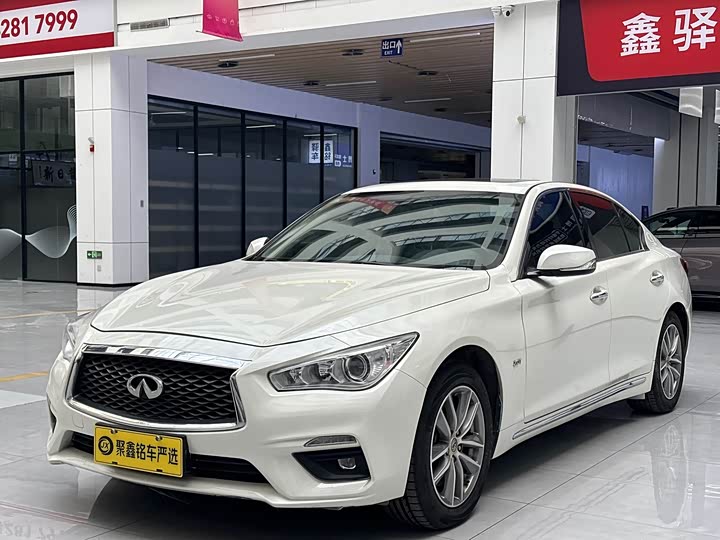 Фото 1 - Infiniti Q50L