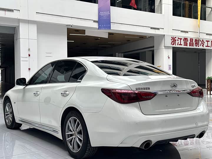 Фото 6 - Infiniti Q50L