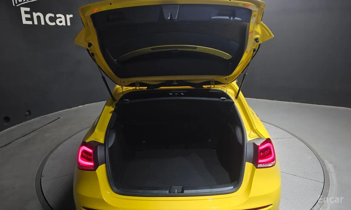 Фото 20 - Mercedes-Benz A-Class