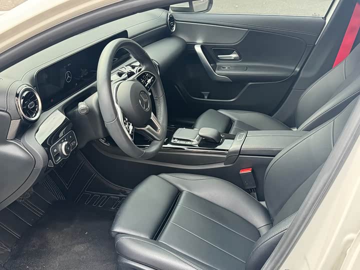 Фото 4 - Mercedes-Benz A-Class