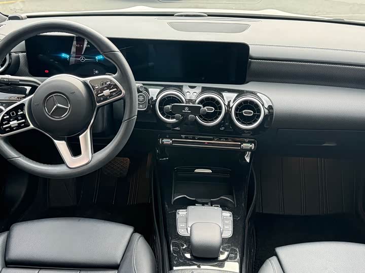 Фото 5 - Mercedes-Benz A-Class