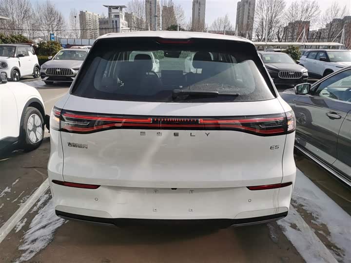 Фото 6 - Geely Galaxy E5