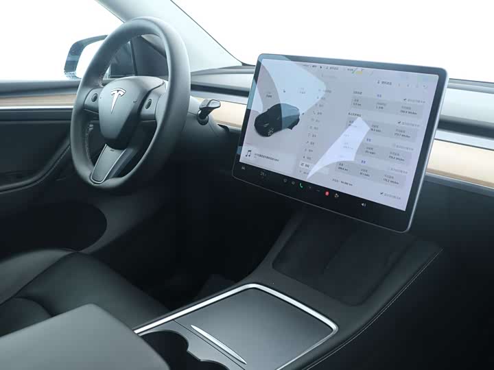Фото 4 - Tesla Model Y
