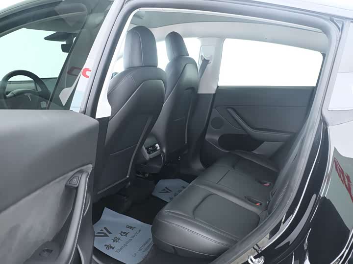 Фото 8 - Tesla Model Y