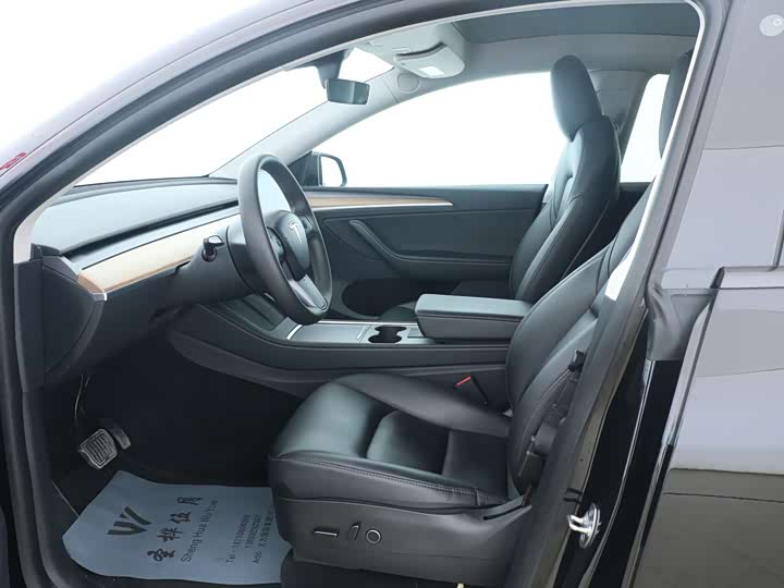 Фото 9 - Tesla Model Y