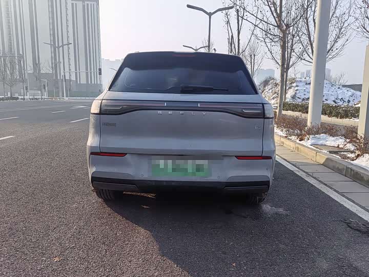 Фото 5 - Geely Galaxy E5