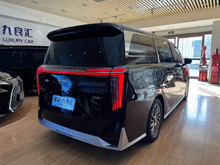 Фото 4 - GAC Trumpchi M8