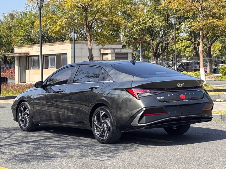 Фото 4 - Hyundai Elantra N line