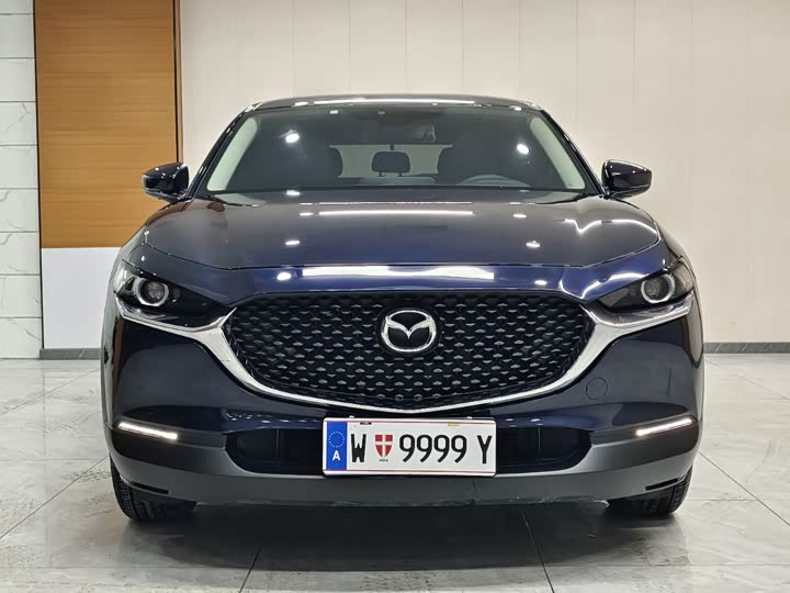 Фото 2 - Mazda CX-30