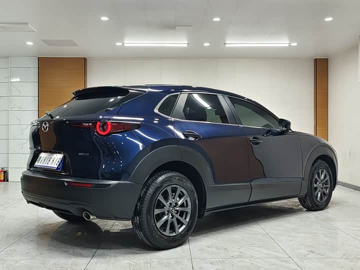 Фото 6 - Mazda CX-30