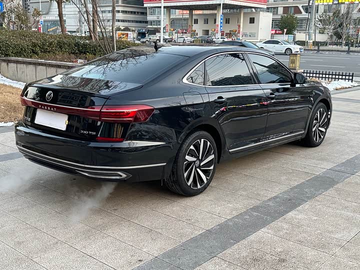 Фото 4 - Volkswagen Passat