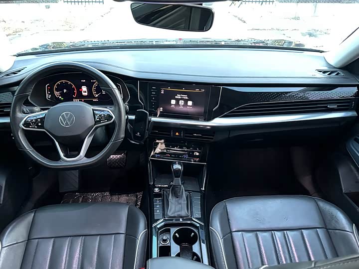 Фото 8 - Volkswagen Passat