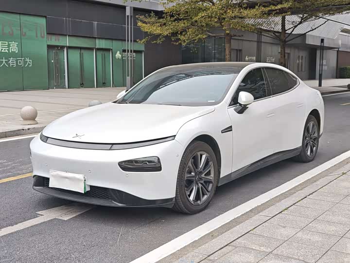 Фото 1 - XPeng P7