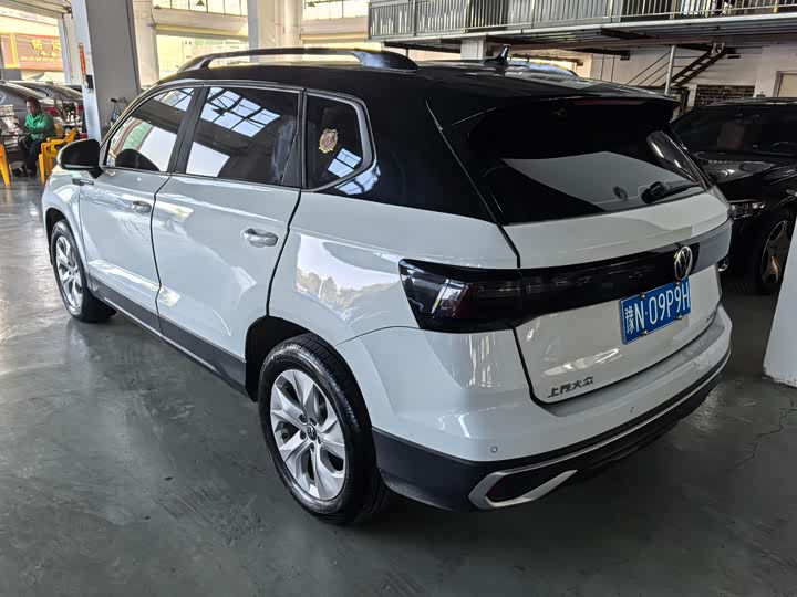 Фото 5 - Volkswagen Tharu