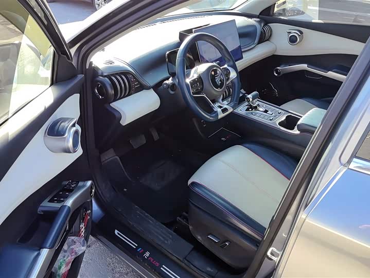 Фото 9 - BYD Yuan Plus