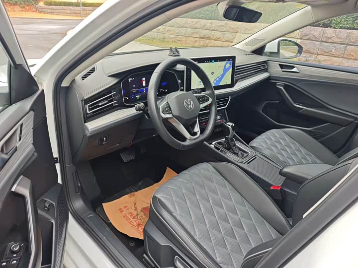 Фото 4 - Volkswagen Sagitar L