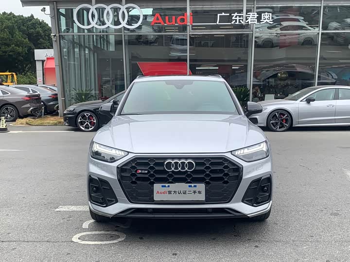 Фото 2 - Audi SQ5