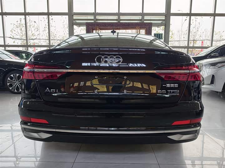 Фото 5 - Audi A6L