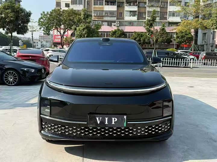 Фото 2 - LiXiang L7