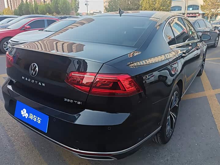 Фото 3 - Volkswagen Magotan