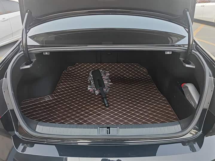 Фото 4 - Volkswagen Magotan