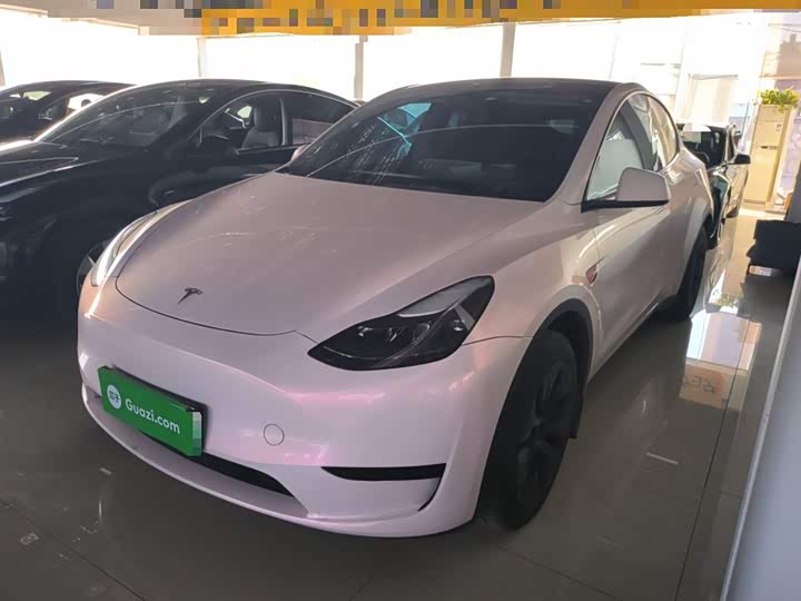 Фото 2 - Tesla Model Y