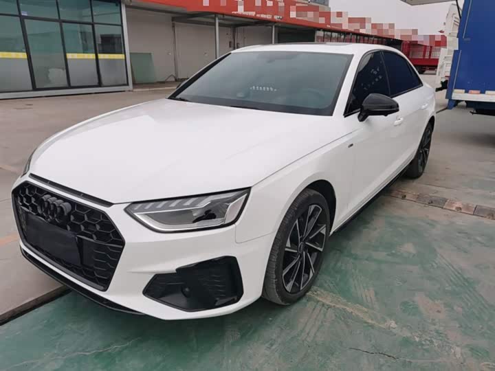 Фото 1 - Audi A4L