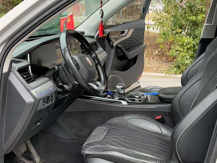 Фото 8 - Hongqi HS5