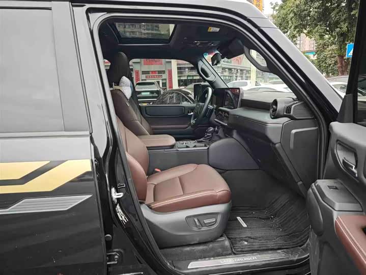 Фото 6 - Toyota Prado