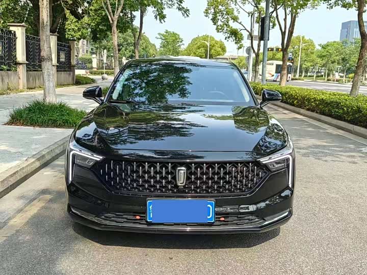 Фото 2 - Bestune B70