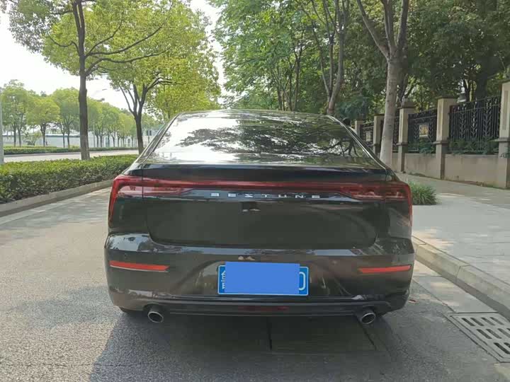 Фото 4 - Bestune B70